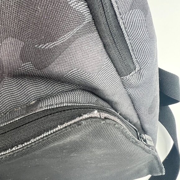 Moleskine‎ Nomad Medium Camo Black/Gray Backpack - Picture 10 of 11